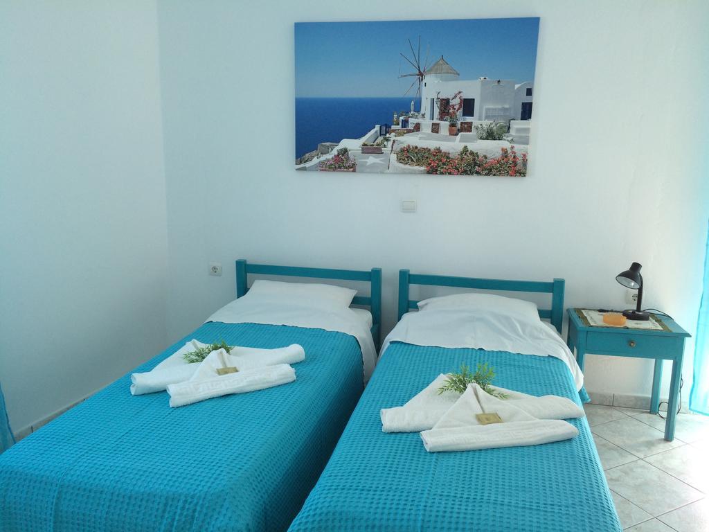 Paros Rooms Dora Екстериор снимка