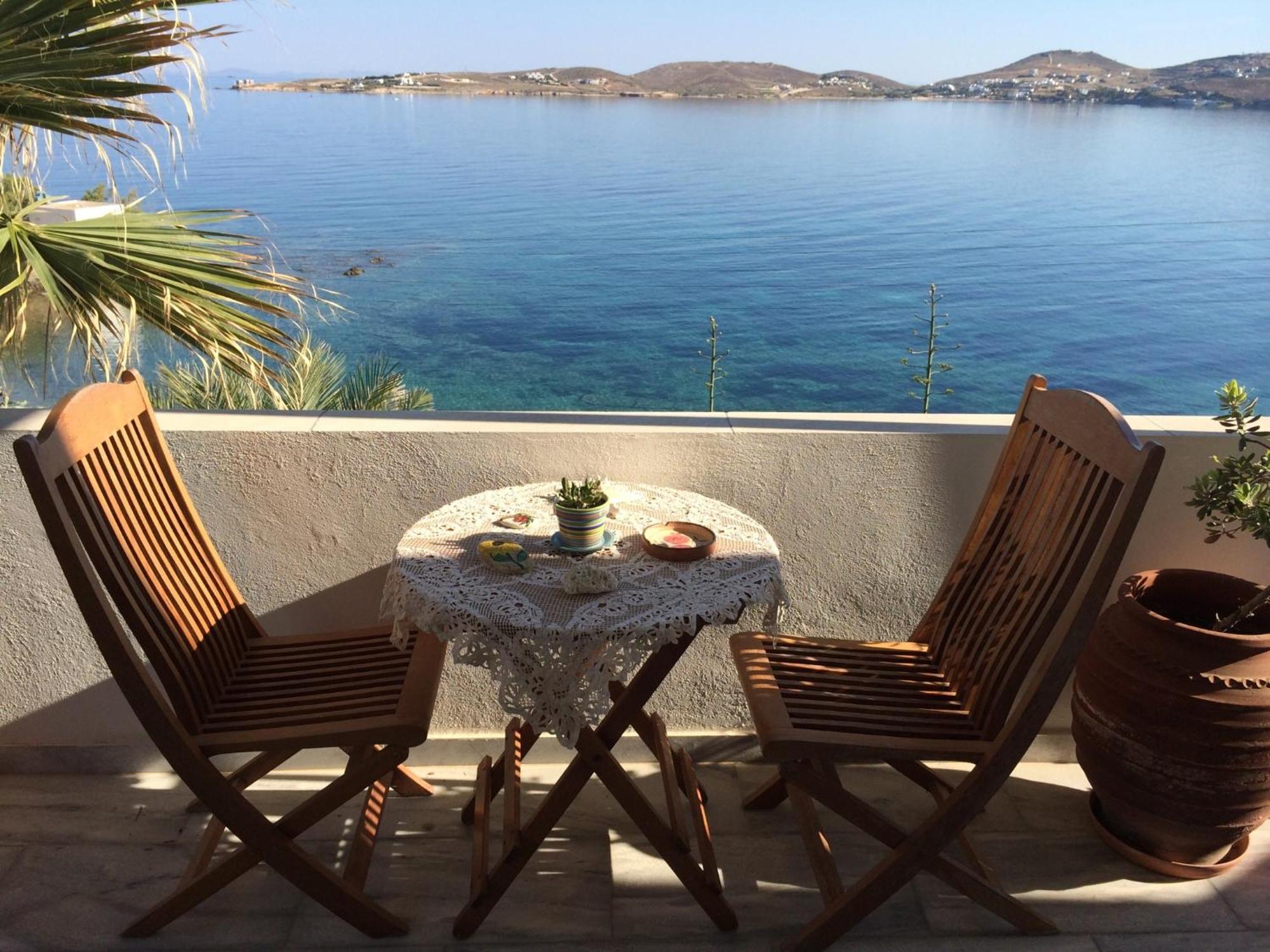 Paros Rooms Dora Екстериор снимка