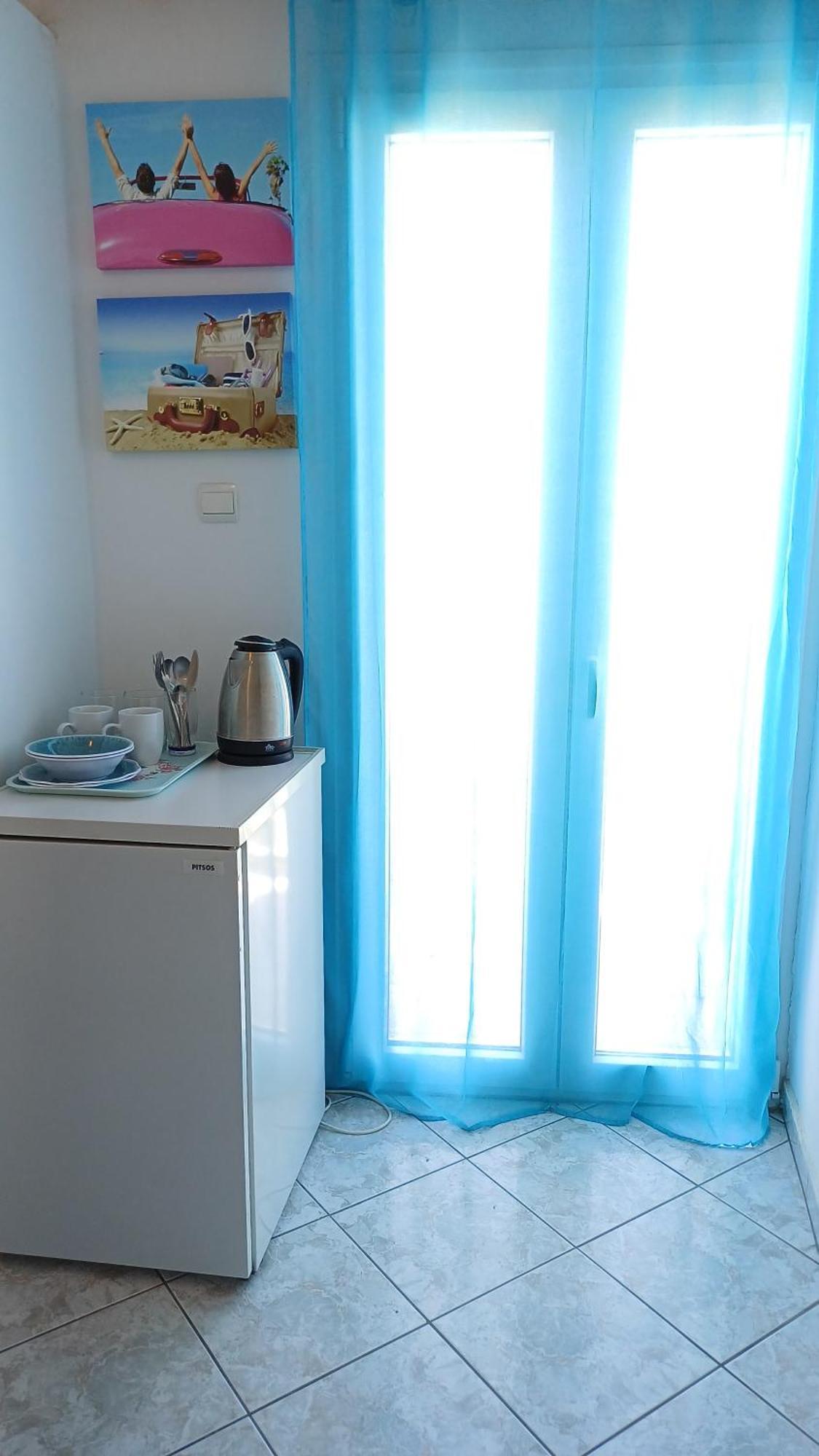 Paros Rooms Dora Екстериор снимка