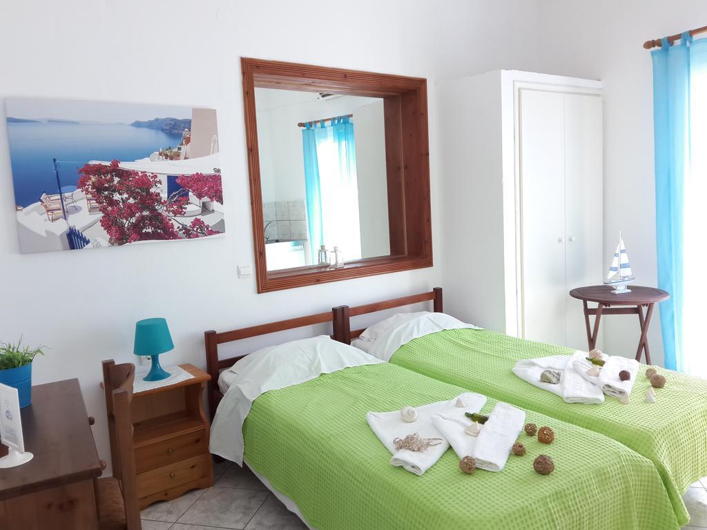 Paros Rooms Dora Екстериор снимка
