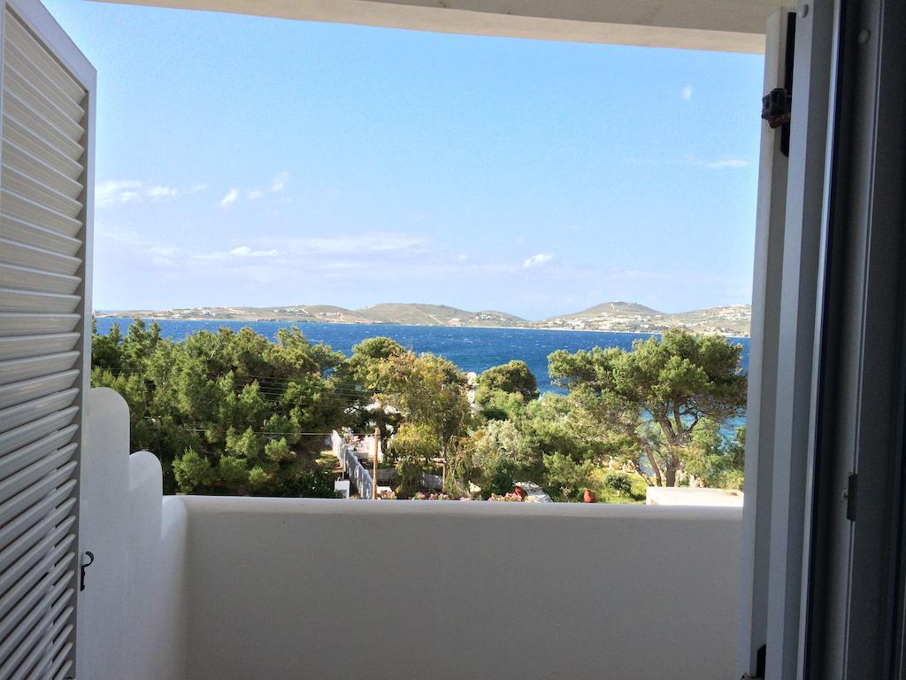 Paros Rooms Dora Екстериор снимка